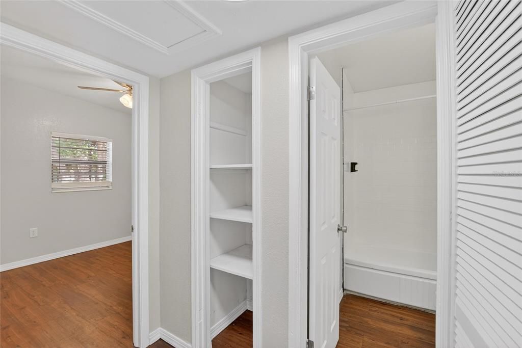 En Venta: $249,900 (3 camas, 2 baños, 1200 Pies cuadrados)