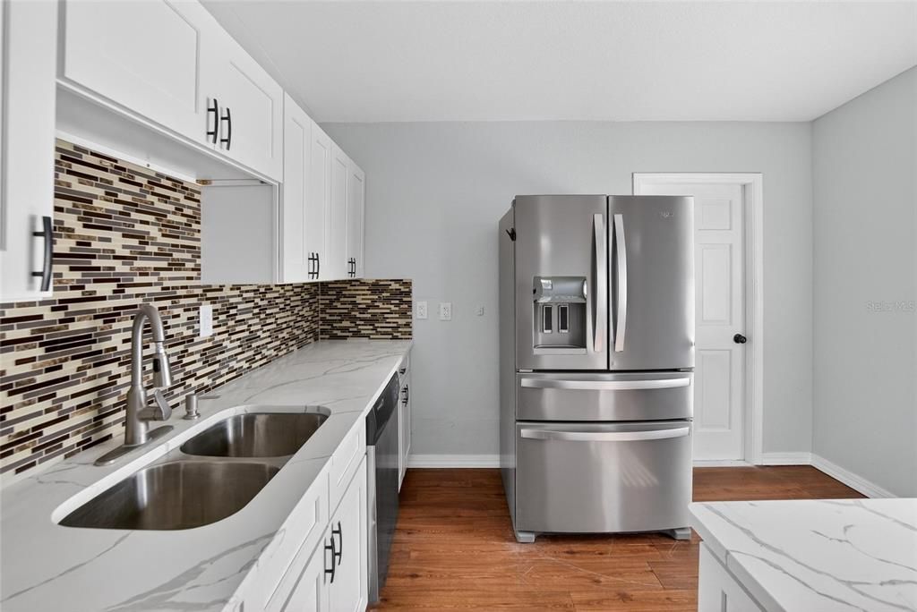 En Venta: $249,900 (3 camas, 2 baños, 1200 Pies cuadrados)