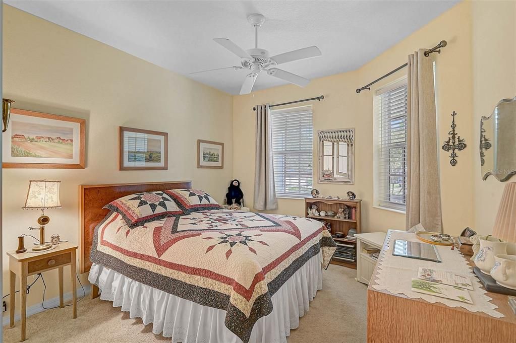 For Sale: $419,500 (2 beds, 2 baths, 1975 Square Feet)