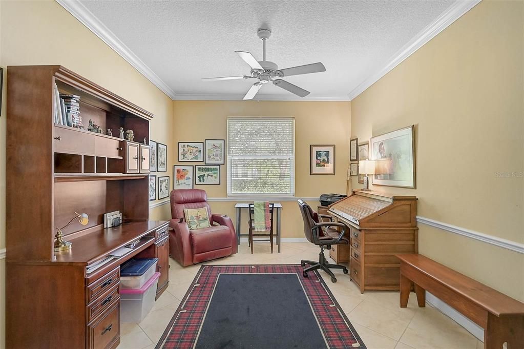 For Sale: $419,500 (2 beds, 2 baths, 1975 Square Feet)