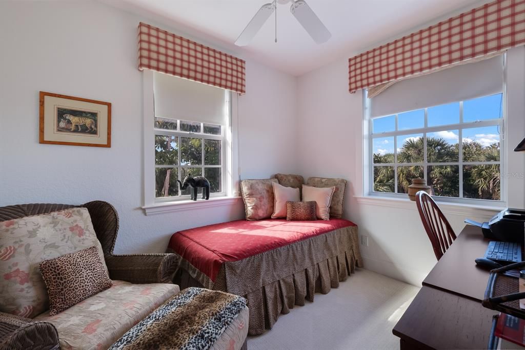 En Venta: $4,850,000 (3 camas, 3 baños, 3055 Pies cuadrados)