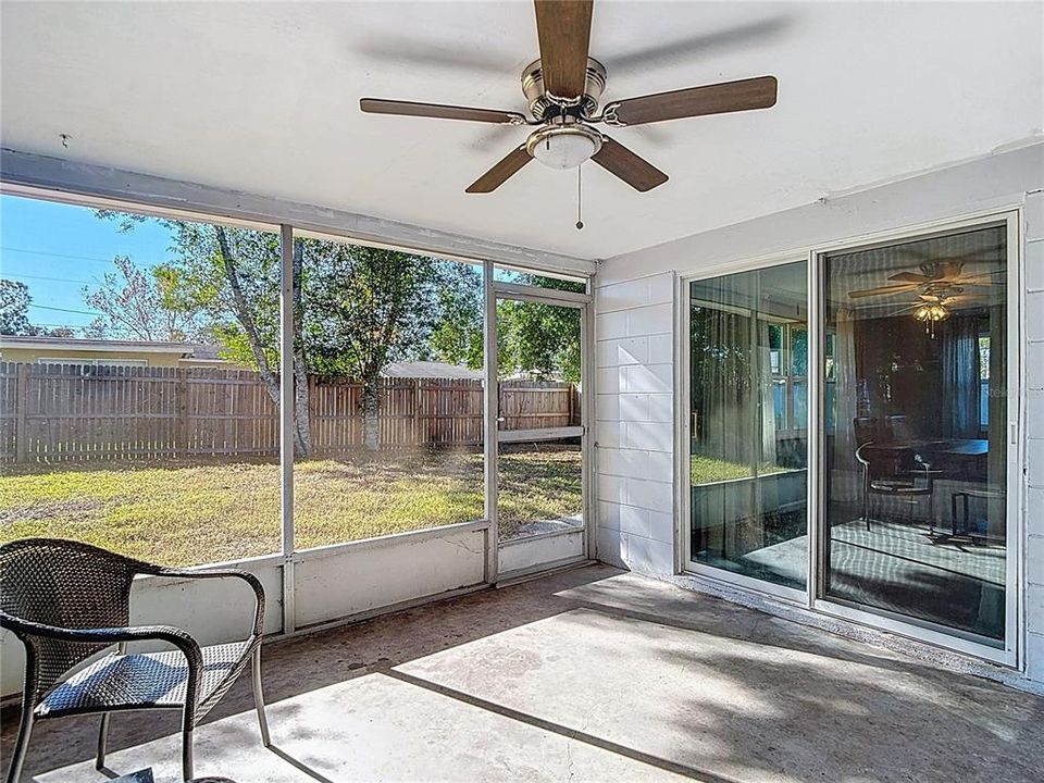 For Sale: $234,500 (2 beds, 2 baths, 1275 Square Feet)