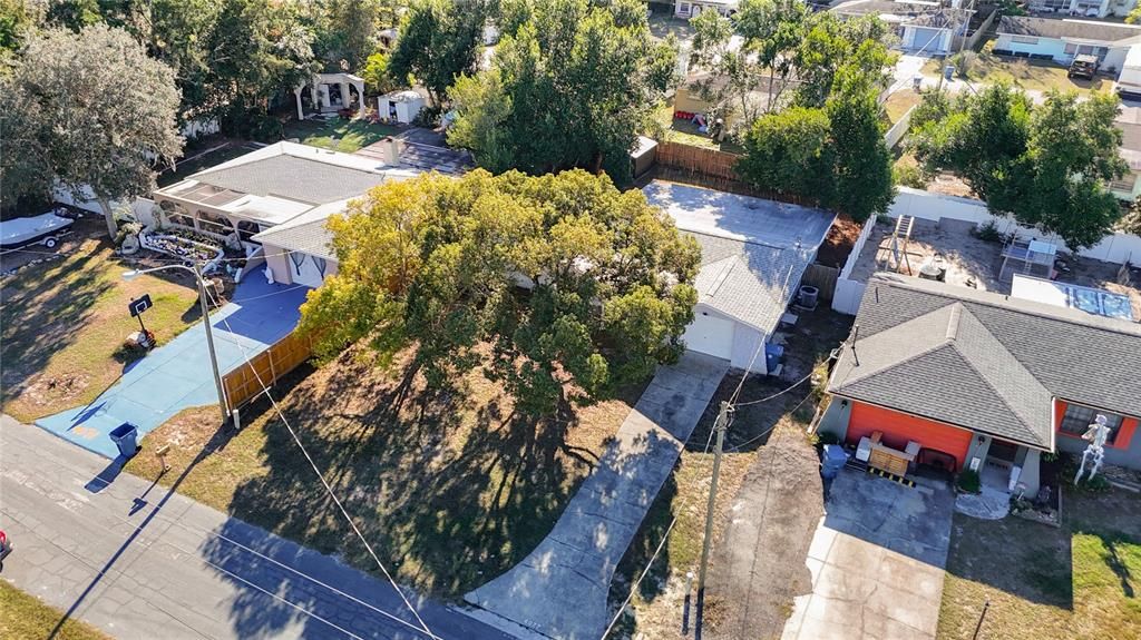 For Sale: $234,500 (2 beds, 2 baths, 1275 Square Feet)