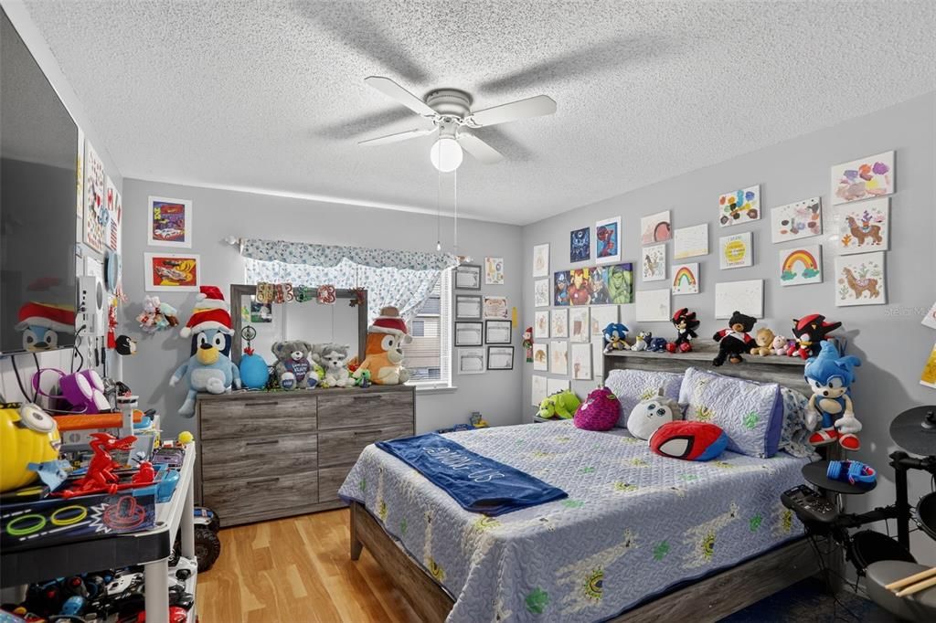 For Sale: $420,000 (4 beds, 2 baths, 1863 Square Feet)