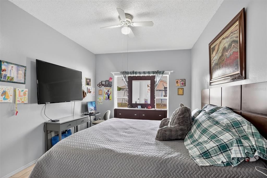 For Sale: $420,000 (4 beds, 2 baths, 1863 Square Feet)