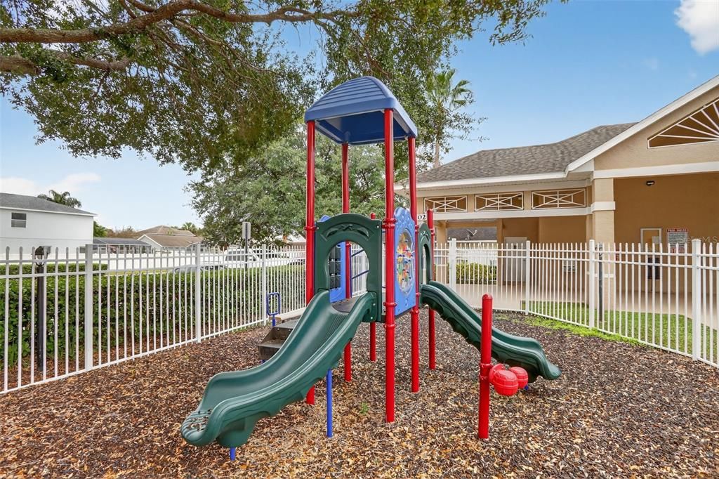 For Sale: $420,000 (4 beds, 2 baths, 1863 Square Feet)