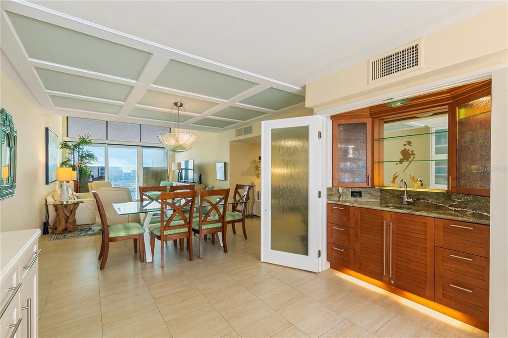 En Venta: $1,300,000 (3 camas, 2 baños, 2041 Pies cuadrados)