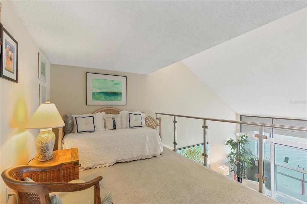 En Venta: $1,300,000 (3 camas, 2 baños, 2041 Pies cuadrados)