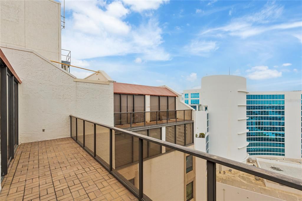 En Venta: $1,300,000 (3 camas, 2 baños, 2041 Pies cuadrados)