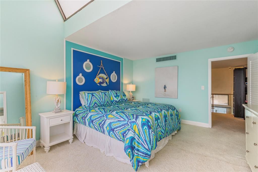 En Venta: $1,300,000 (3 camas, 2 baños, 2041 Pies cuadrados)