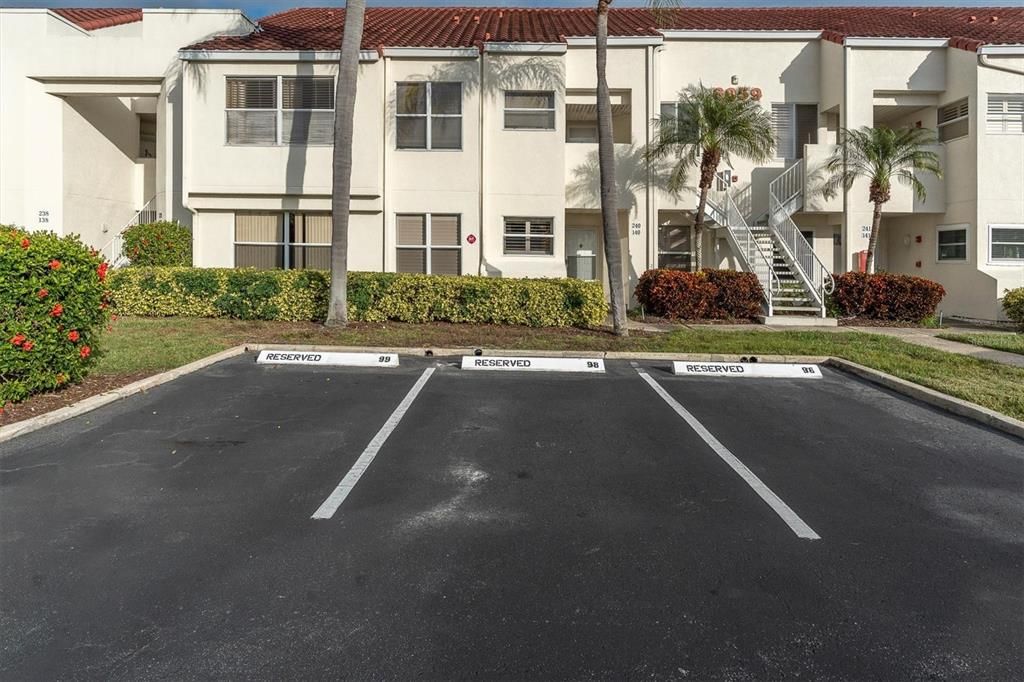 待售: $375,000 (2 贝兹, 2 浴室, 1140 平方英尺)