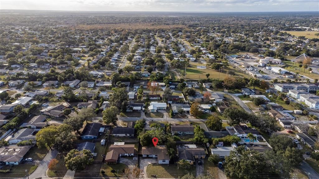 For Sale: $274,900 (4 beds, 2 baths, 1360 Square Feet)