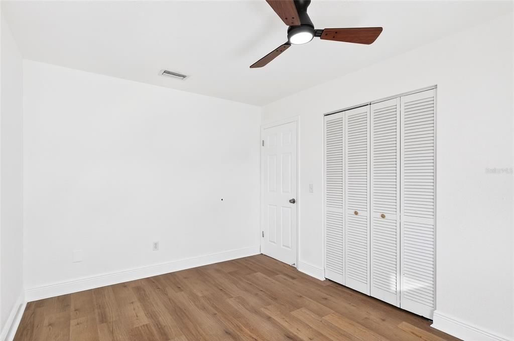 For Sale: $274,900 (4 beds, 2 baths, 1360 Square Feet)