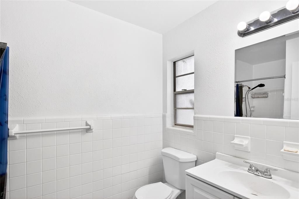 For Sale: $274,900 (4 beds, 2 baths, 1360 Square Feet)