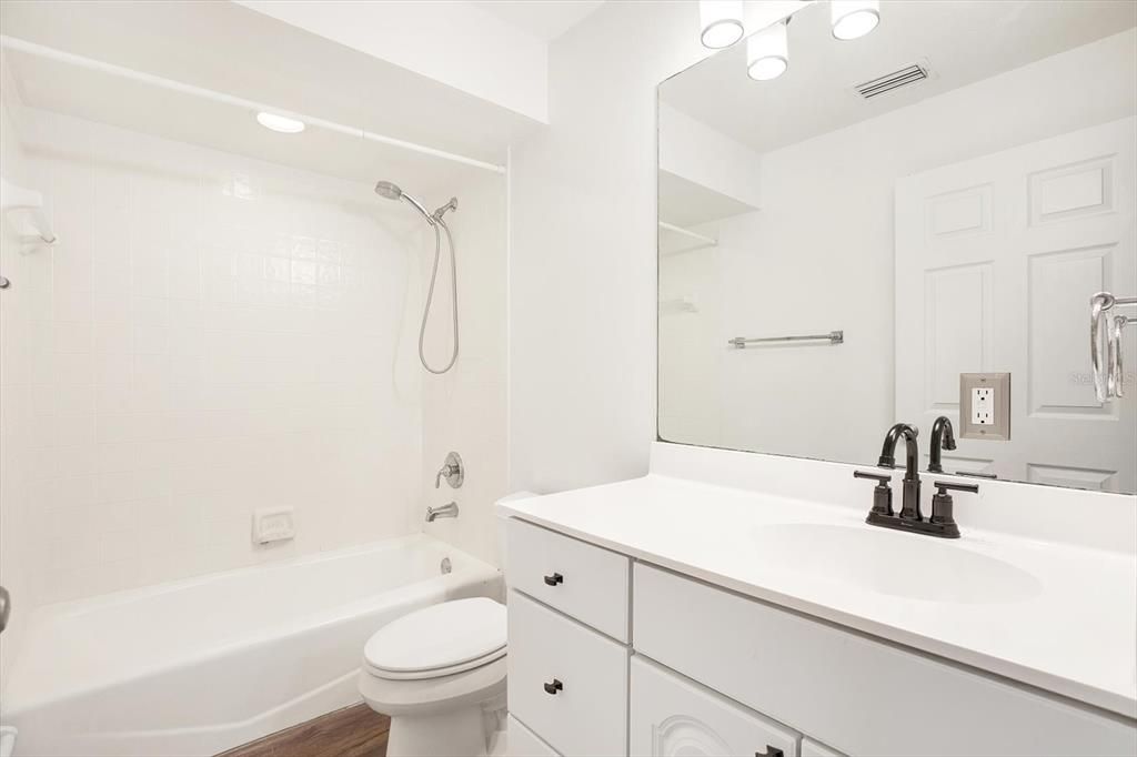 En Renta: $5,000 (3 camas, 3 baños, 2239 Pies cuadrados)