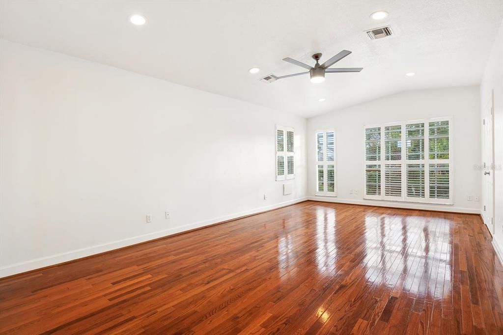 En Renta: $5,000 (3 camas, 3 baños, 2239 Pies cuadrados)