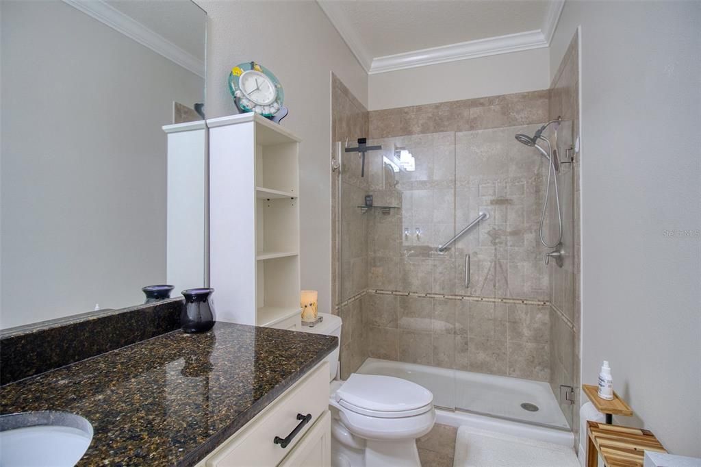 На продажу: $354,900 (3 спален, 2 ванн, 1745 Квадратных фут)