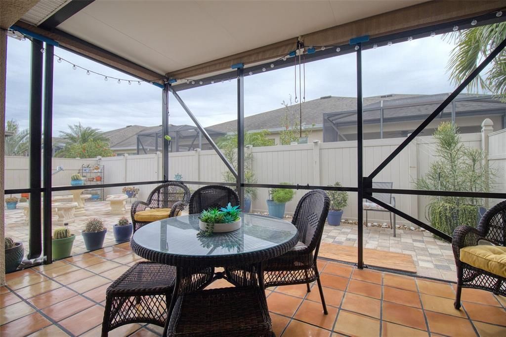 На продажу: $354,900 (3 спален, 2 ванн, 1745 Квадратных фут)