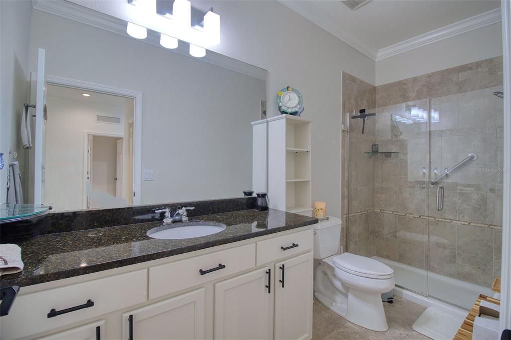 На продажу: $354,900 (3 спален, 2 ванн, 1745 Квадратных фут)