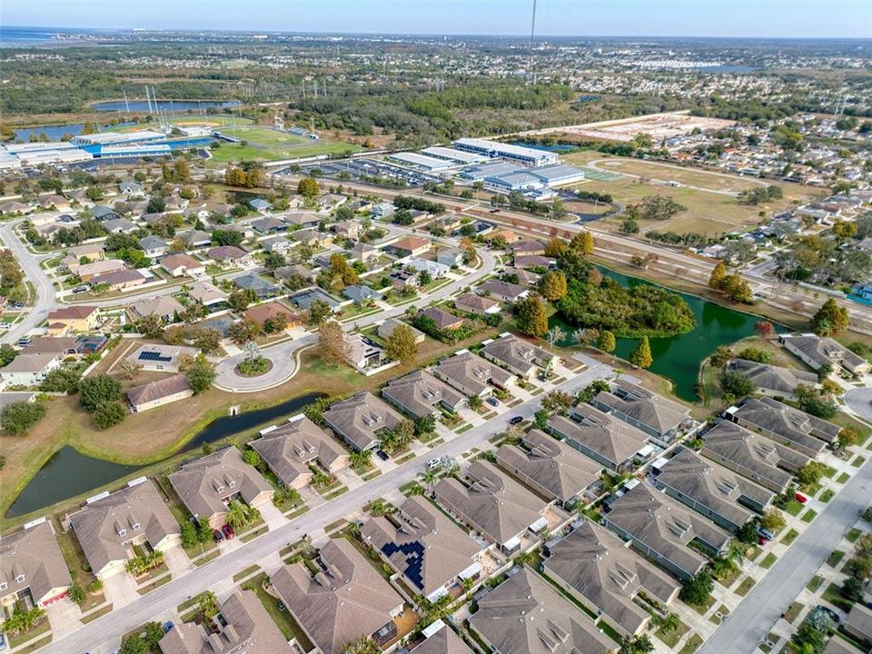 На продажу: $354,900 (3 спален, 2 ванн, 1745 Квадратных фут)