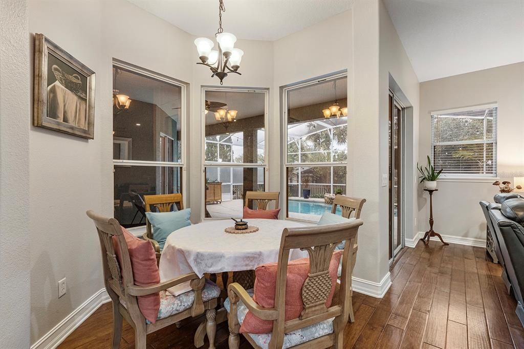 For Sale: $725,000 (4 beds, 3 baths, 2546 Square Feet)