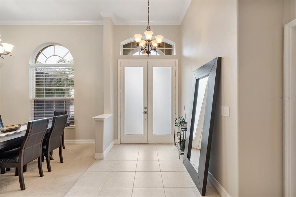 For Sale: $725,000 (4 beds, 3 baths, 2546 Square Feet)