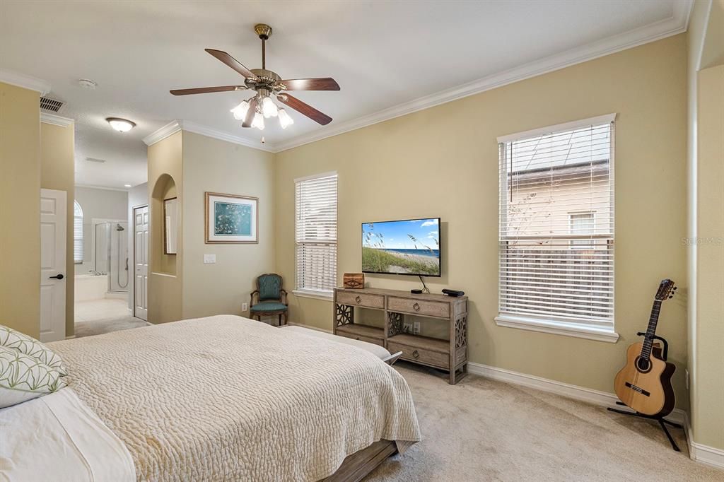 For Sale: $725,000 (4 beds, 3 baths, 2546 Square Feet)