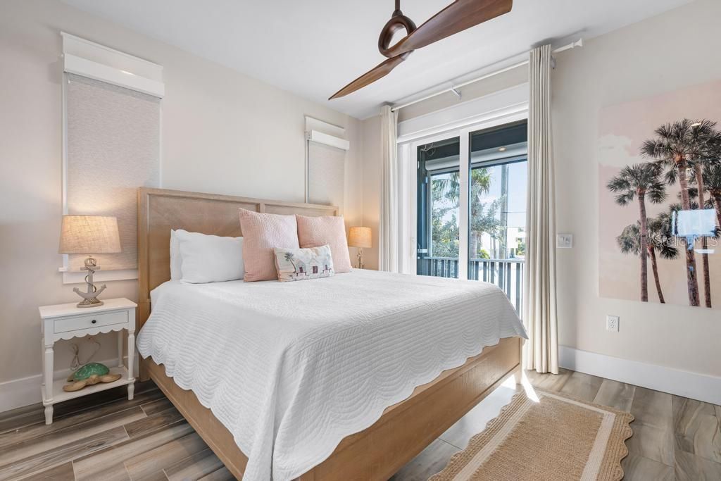 For Sale: $5,350,000 (4 beds, 4 baths, 2870 Square Feet)