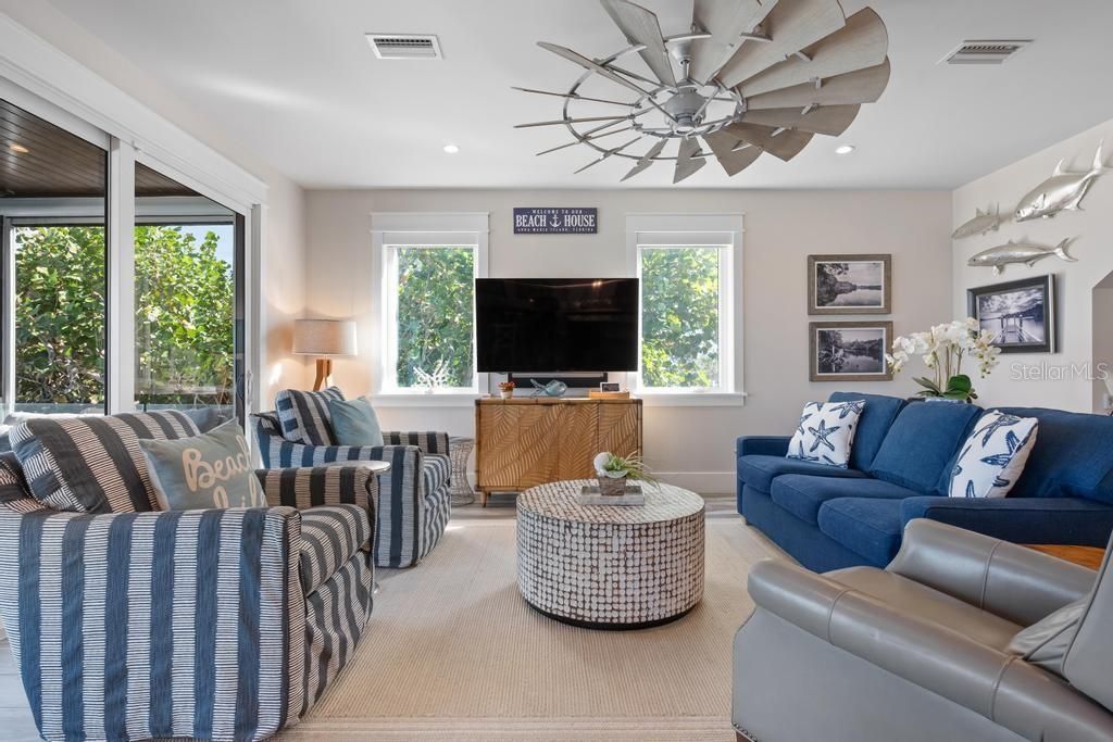 For Sale: $5,350,000 (4 beds, 4 baths, 2870 Square Feet)