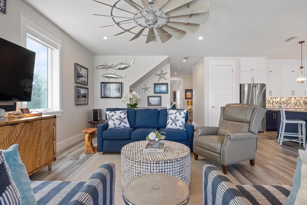 For Sale: $5,350,000 (4 beds, 4 baths, 2870 Square Feet)