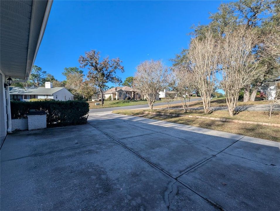 En Venta: $305,000 (3 camas, 2 baños, 2536 Pies cuadrados)