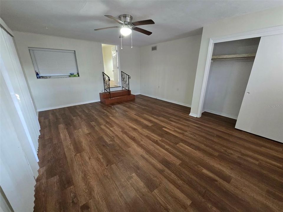 На продажу: $749,000 (12 спален, 0 ванн, 2477 Квадратных фут)