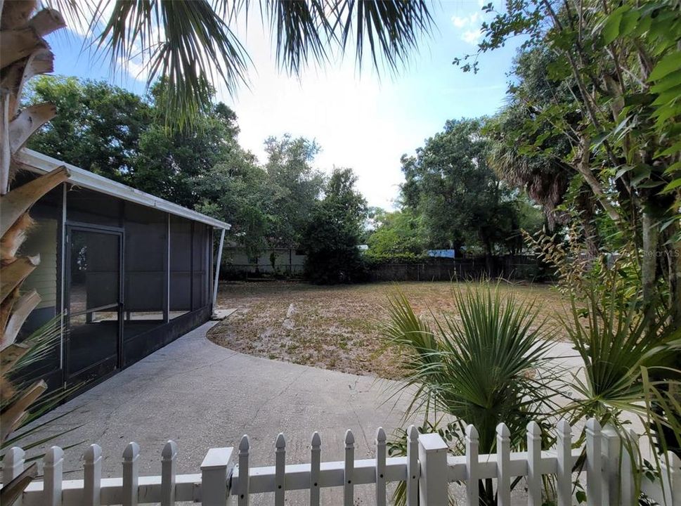 На продажу: $749,000 (12 спален, 0 ванн, 2477 Квадратных фут)