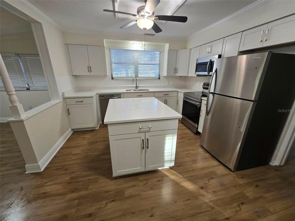 На продажу: $749,000 (12 спален, 0 ванн, 2477 Квадратных фут)