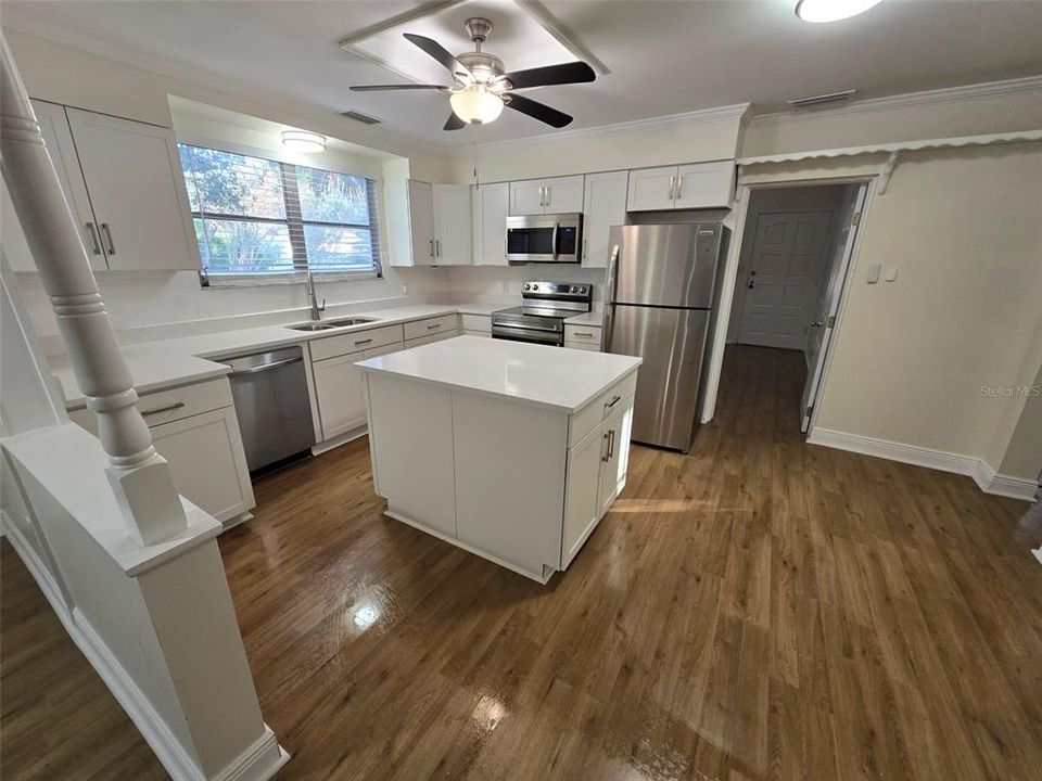 На продажу: $749,000 (12 спален, 0 ванн, 2477 Квадратных фут)