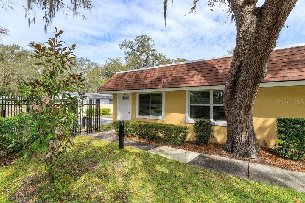 For Rent: $2,000 (3 beds, 2 baths, 1342 Square Feet)