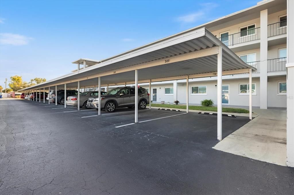 На продажу: $210,000 (2 спален, 2 ванн, 975 Квадратных фут)