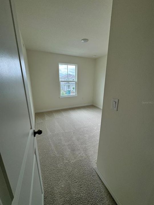 For Rent: $2,950 (4 beds, 2 baths, 1985 Square Feet)