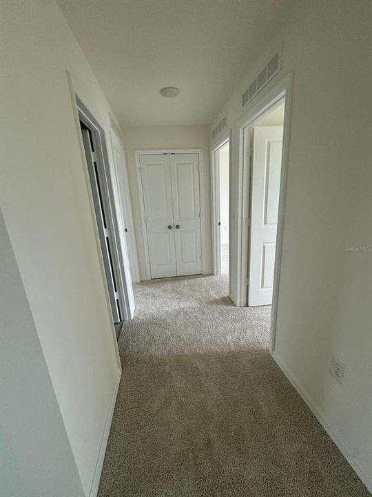 For Rent: $2,950 (4 beds, 2 baths, 1985 Square Feet)