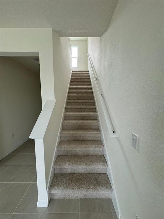 For Rent: $2,950 (4 beds, 2 baths, 1985 Square Feet)