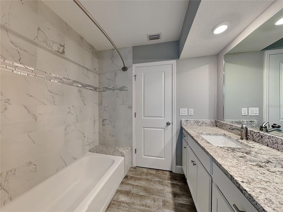 For Rent: $2,629 (2 beds, 2 baths, 1369 Square Feet)