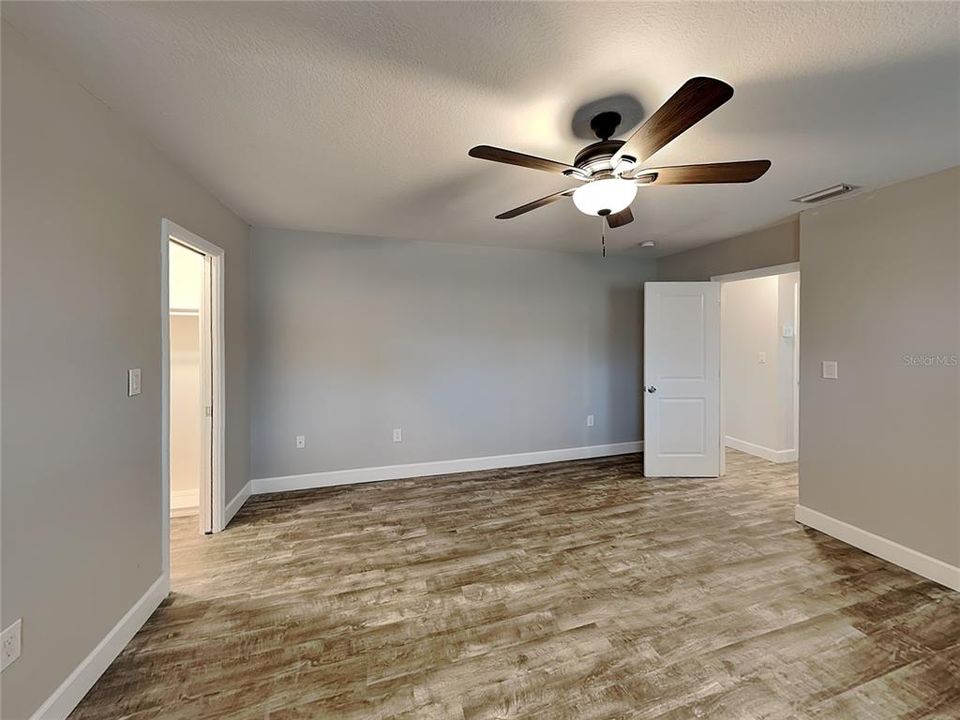 For Rent: $2,629 (2 beds, 2 baths, 1369 Square Feet)