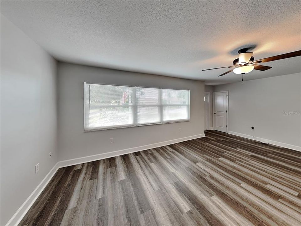 For Rent: $2,629 (2 beds, 2 baths, 1369 Square Feet)