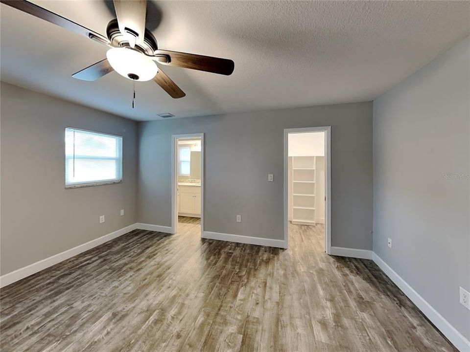 For Rent: $2,629 (2 beds, 2 baths, 1369 Square Feet)
