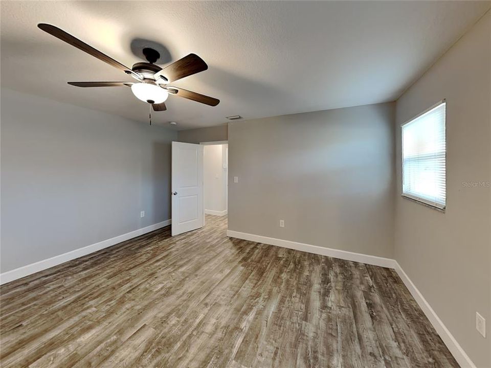 For Rent: $2,629 (2 beds, 2 baths, 1369 Square Feet)
