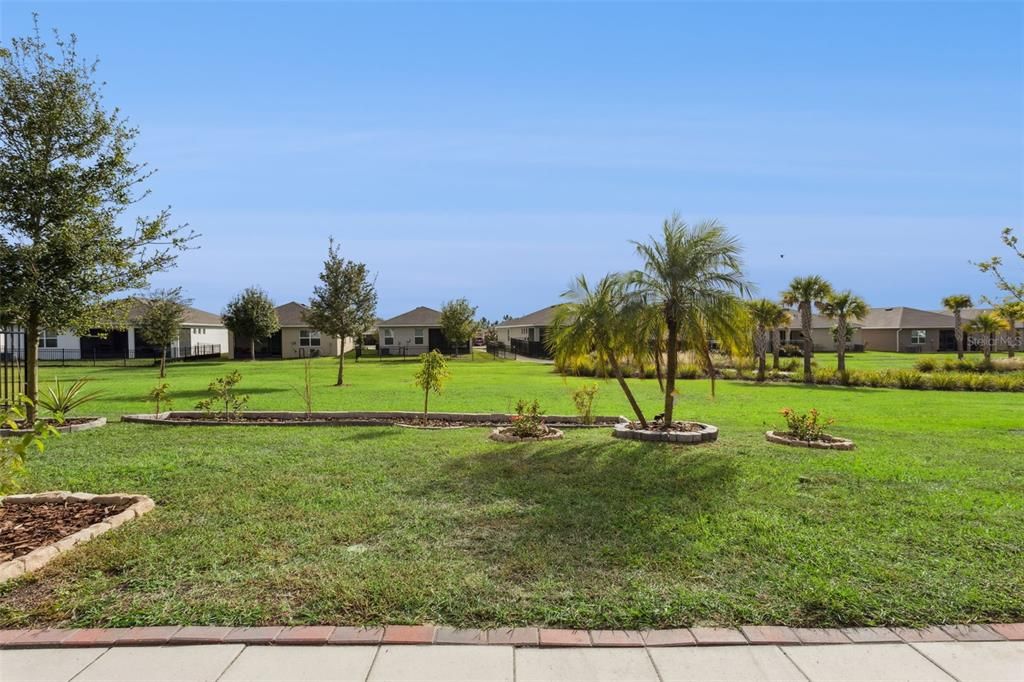 For Sale: $305,000 (3 beds, 2 baths, 1810 Square Feet)