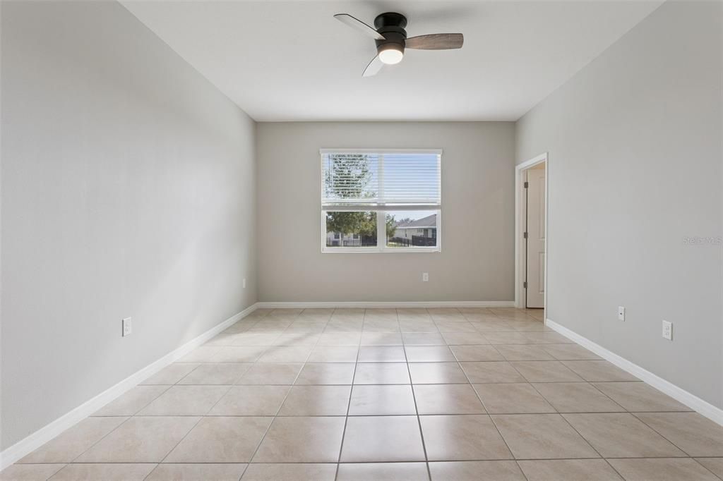 For Sale: $305,000 (3 beds, 2 baths, 1810 Square Feet)