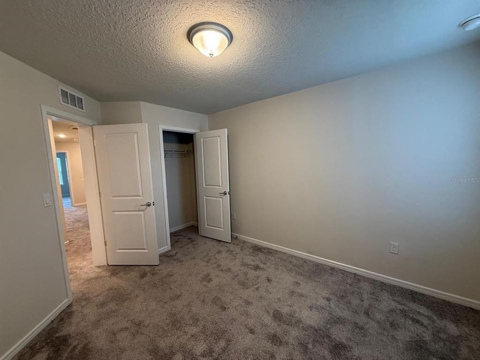 В аренду: $1,950 (3 спален, 2 ванн, 1699 Квадратных фут)