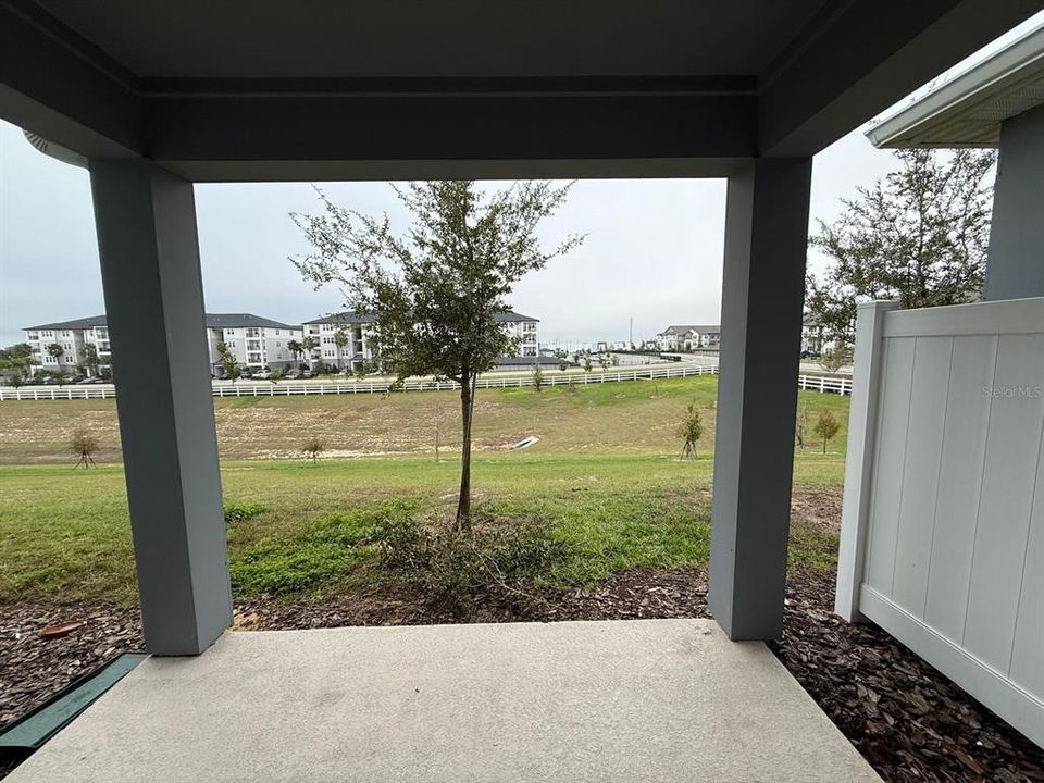 В аренду: $1,950 (3 спален, 2 ванн, 1699 Квадратных фут)