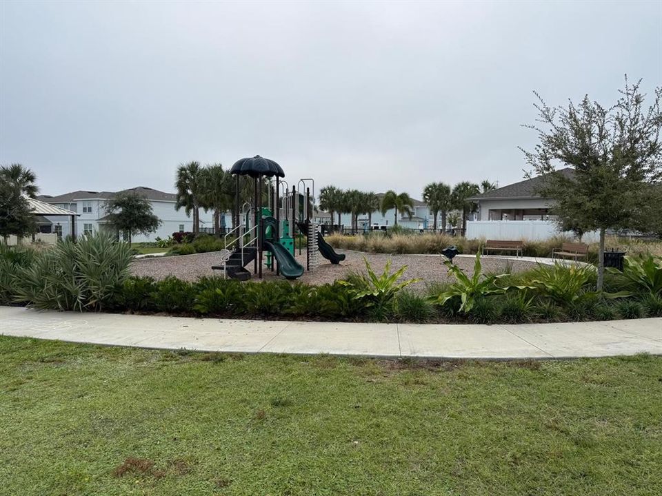 В аренду: $1,950 (3 спален, 2 ванн, 1699 Квадратных фут)